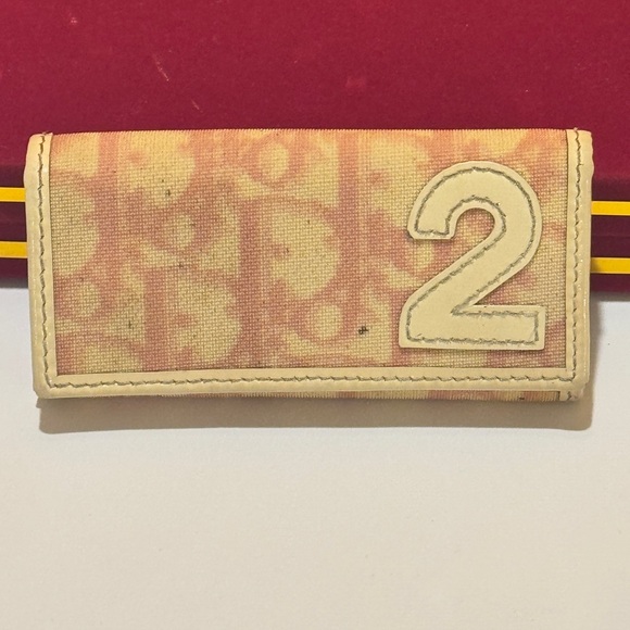 Dior Accessories - Dior key holder with Number 2
